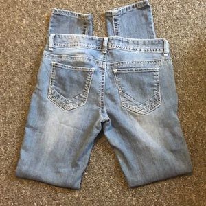 Women’s size 7/8 long skinny jeans